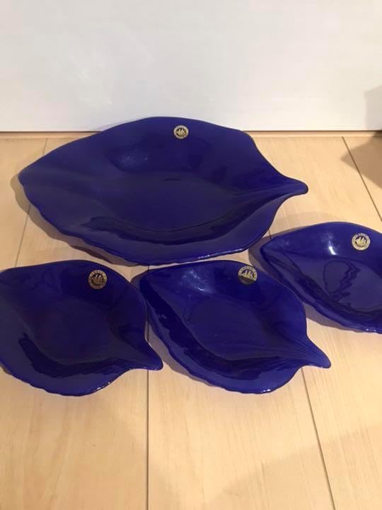 究極の美蔵から超可愛らしい西洋アンティークの水瓶花瓶が出て来ました